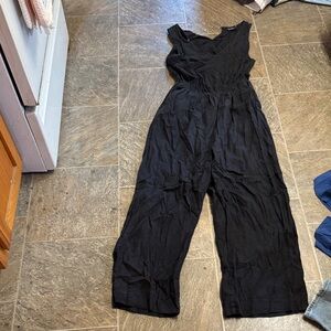 Universal Thread Black Sleeveless Jumpsuit